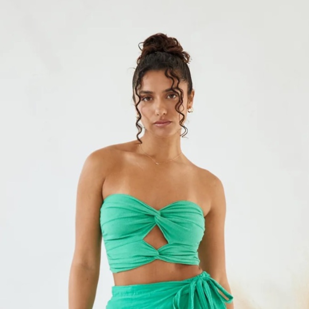 Green Strapless Twist Front Top